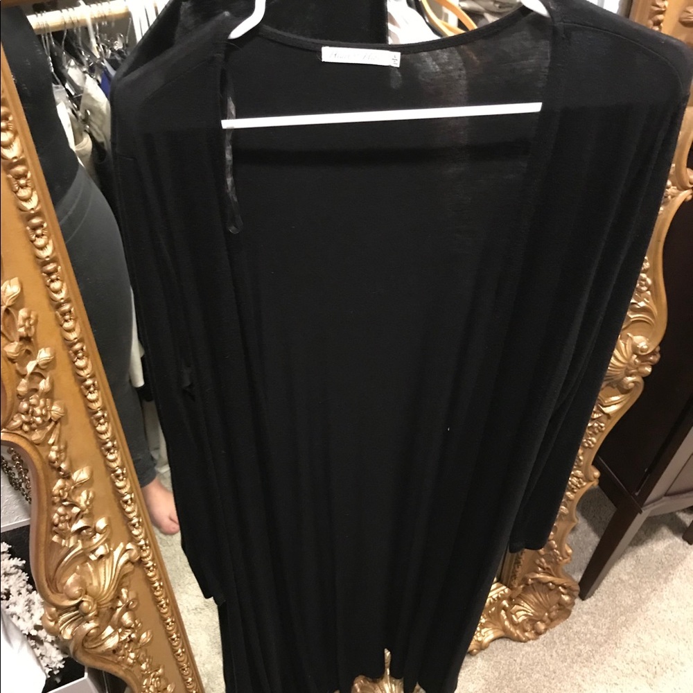 4/$25 Black soft Jersey duster